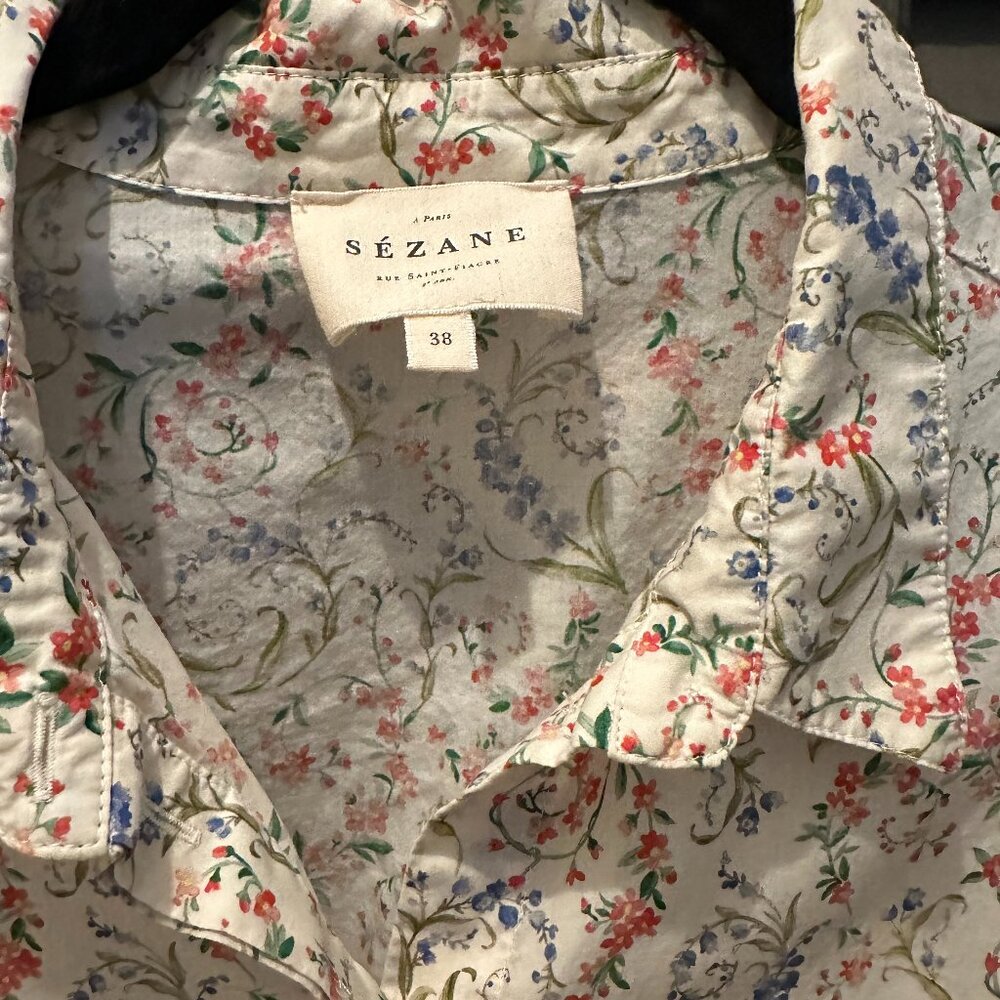 Sézane Floral Button-Down Shirt in Cream with Pink, Blue, and Green Print
